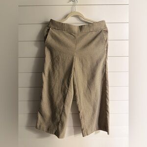 LOFT Women’s cropped pants Size 6